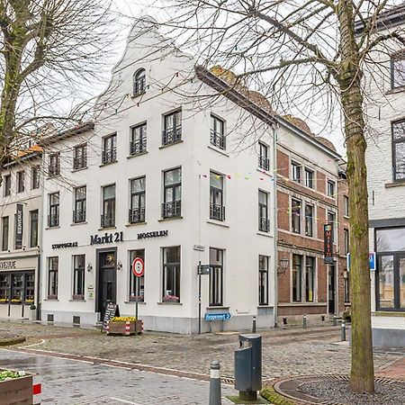 Guesthouses By Hotel Van Eyck Maaseik Bagian luar foto